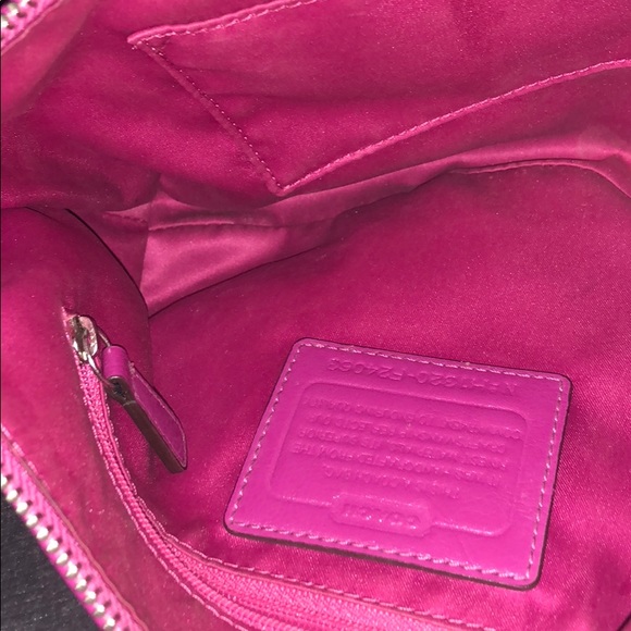 Coach Fuschsia Purse - Picture 4 of 6